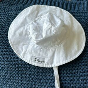 XS Flap Happy Infant sun hat